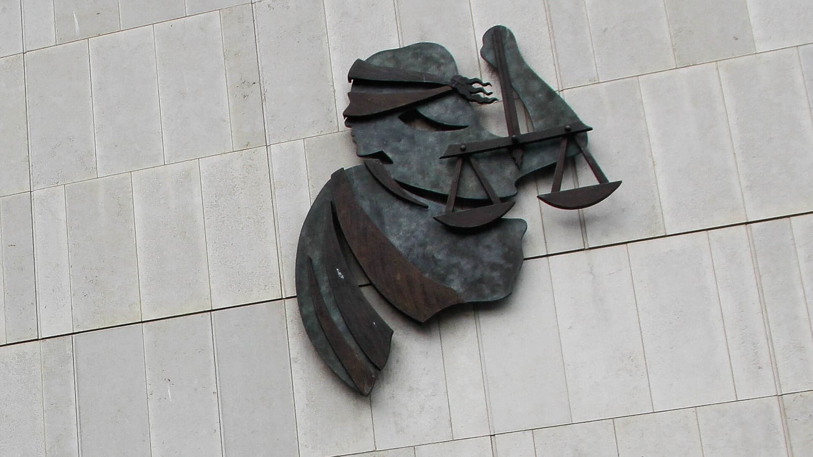 Legal Aid Fee Row Could Shut Courts Tomorrow
